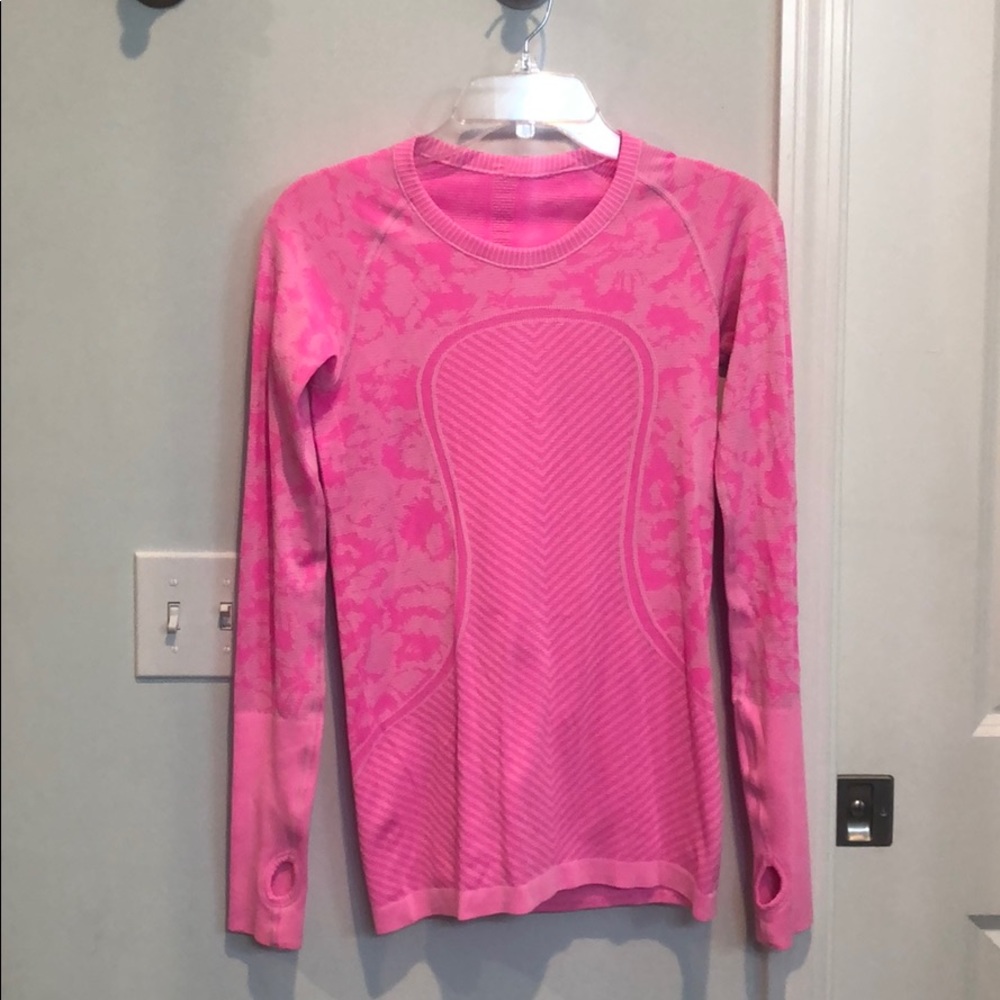 Lululemon Swiftly Tech Shirt, hot pink
